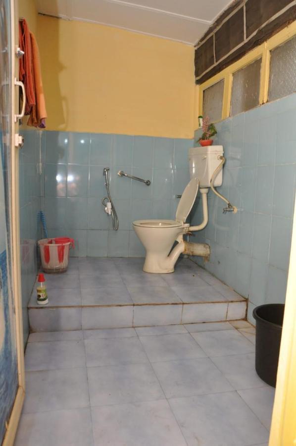 Shree Homes- Ac Delux Suite กูวาฮาติ ภายนอก รูปภาพ